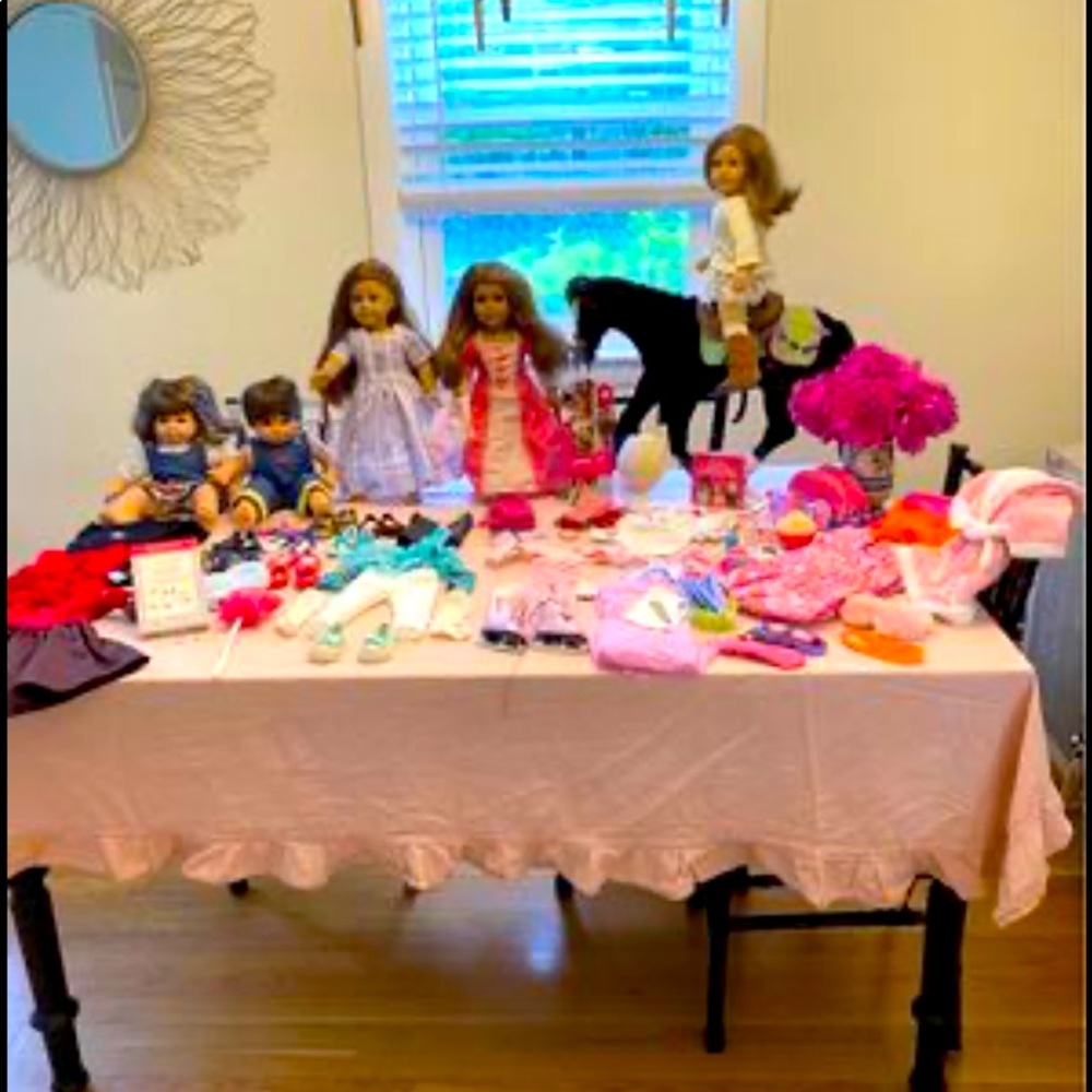 American Girl Dolls and Accessories!